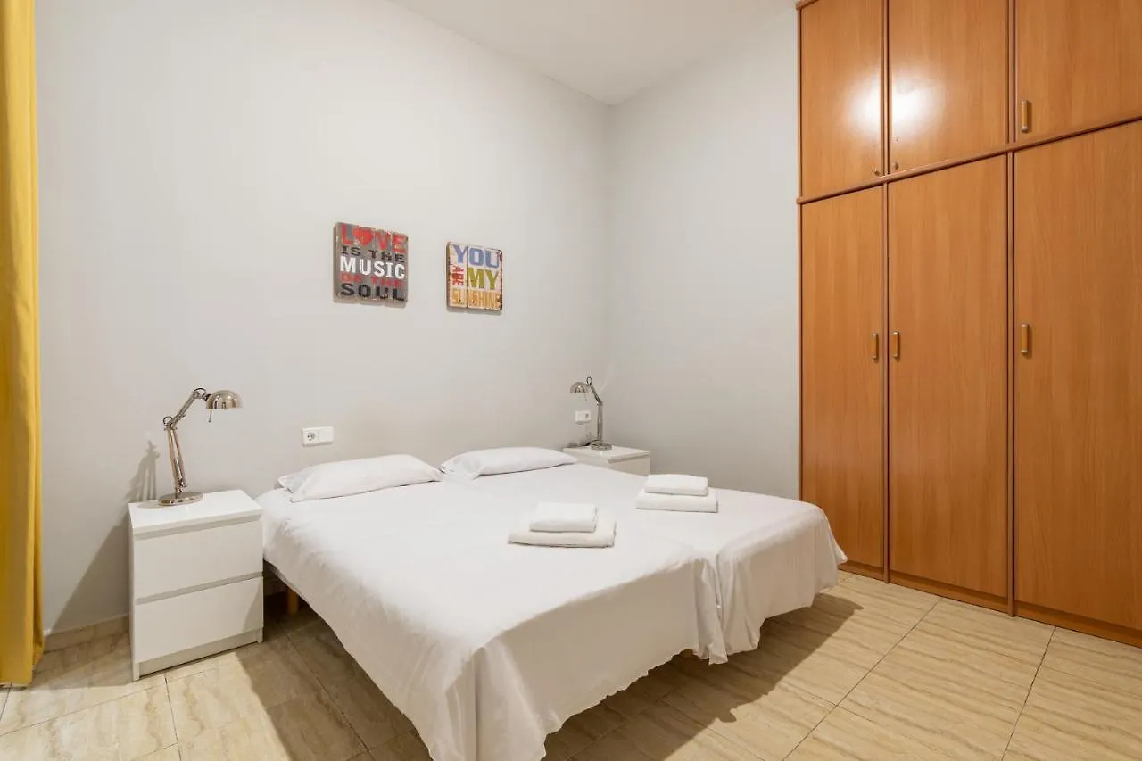 Gran Via Barcelona Apartment